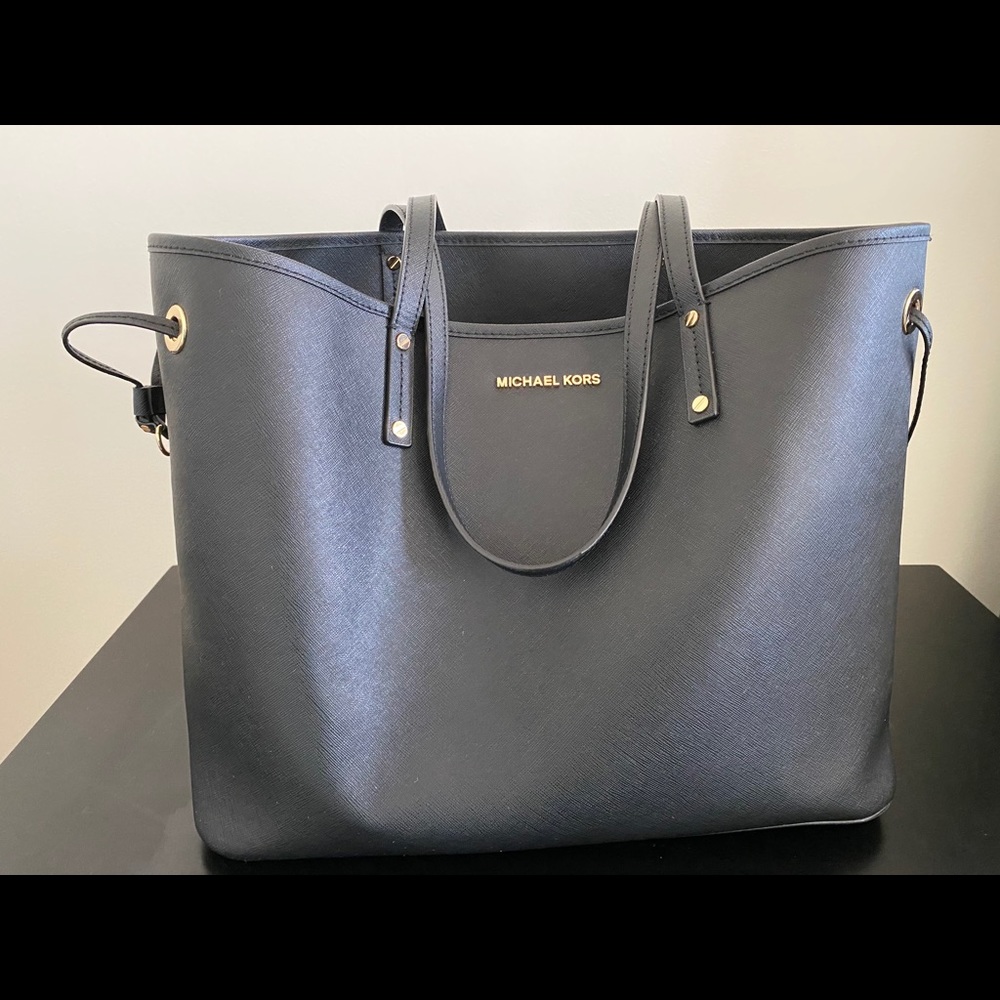 Michael Kors tote